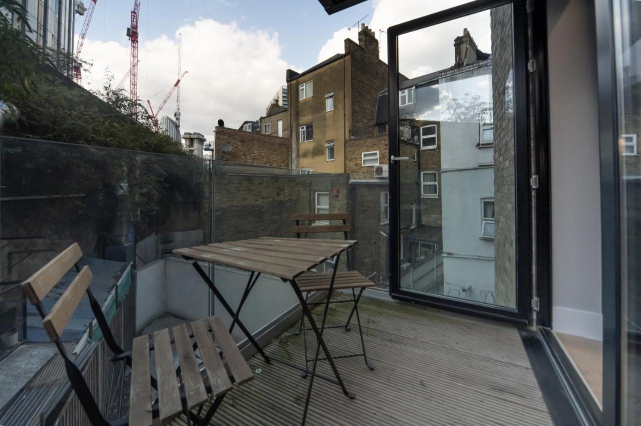 Appartamento Chic Studio W/ Balcony - Newly Refurbished Londra Esterno foto